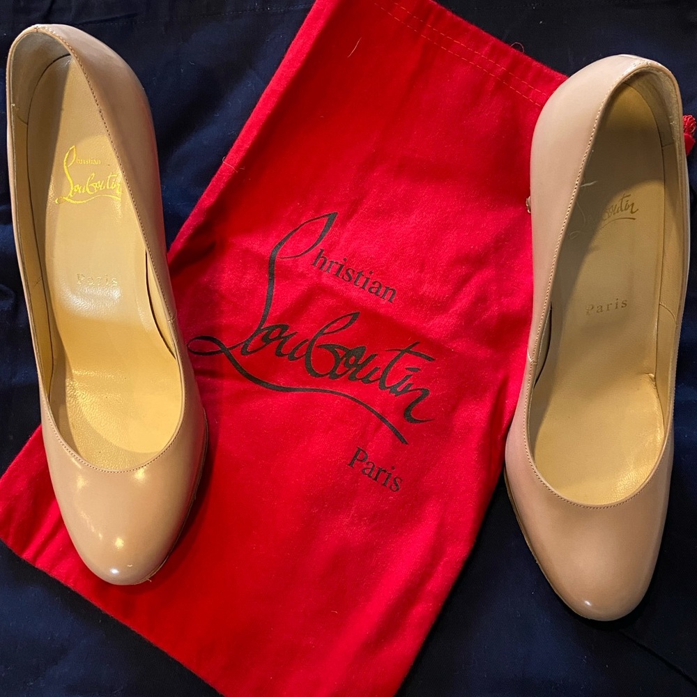 Christian Louboutin Paris Nude Pumps